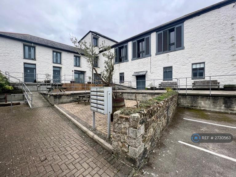 1 bedroom flat in Sea Lane, Hayle, TR27 (1 bed) (#2730563)