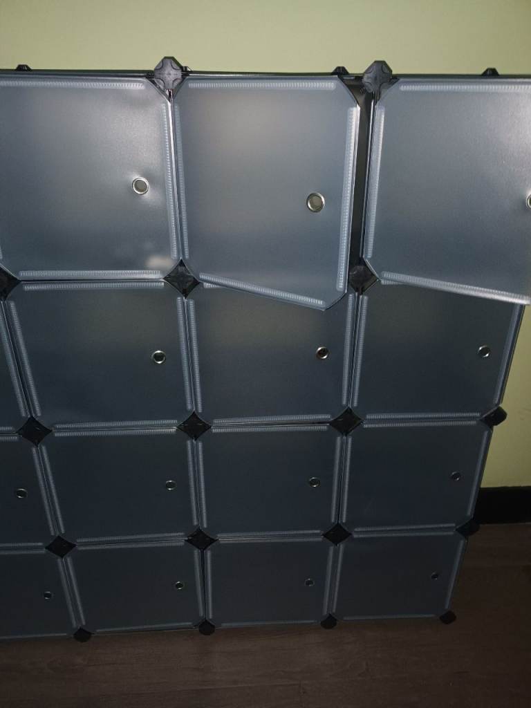 Cube storage 