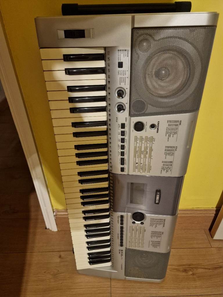 yamaha e403 