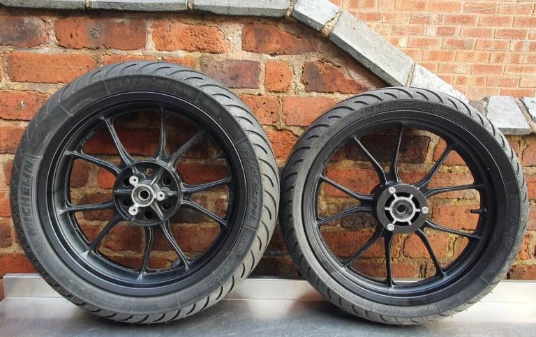 SWM SM 125 R 2020 FRONT/REAR WHEEL