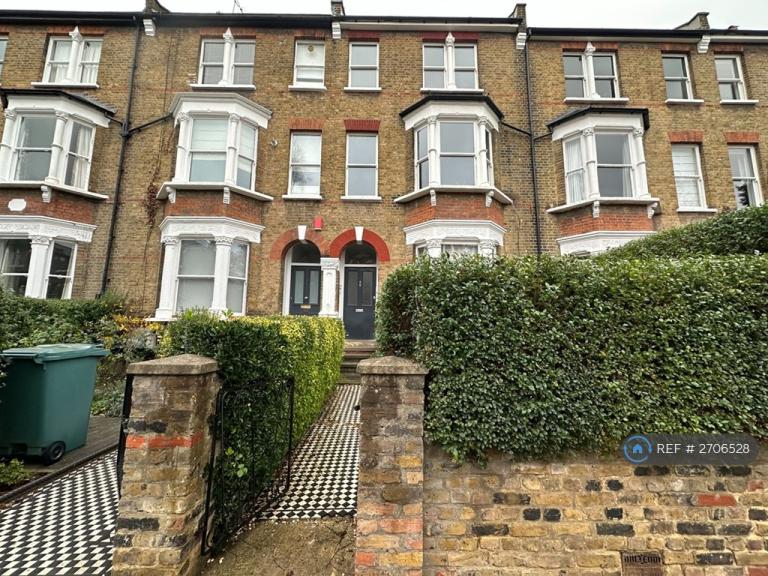 1 bedroom flat in Georges Avenue, London, N7 (1 bed) (#2706528)