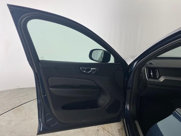 2021 Volvo XC60 2.0 T6 Recharge PHEV R DESIGN 5dr AWD Auto ESTATE PETROL/ELECTRIC Automatic