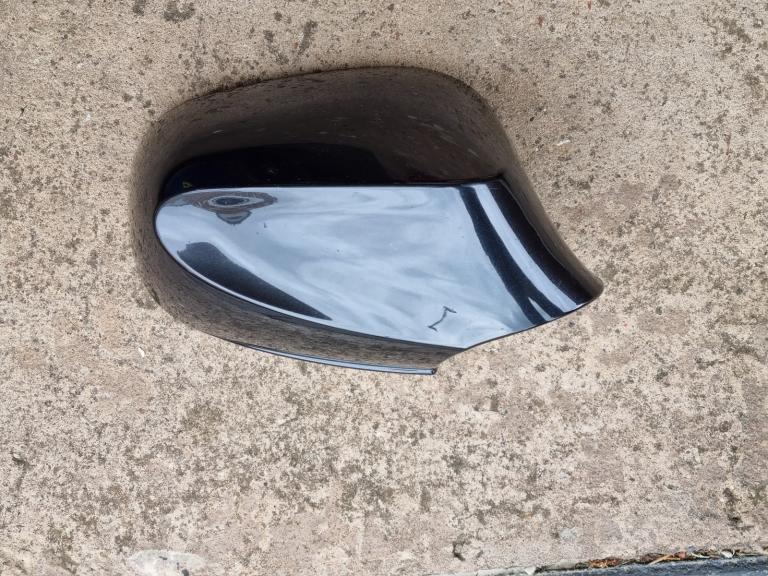BMW right wing mirror 