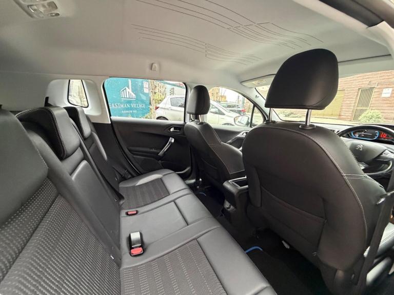 2018 Peugeot 2008 1.2 PureTech Allure Euro 6 5dr HATCHBACK Petrol Manual