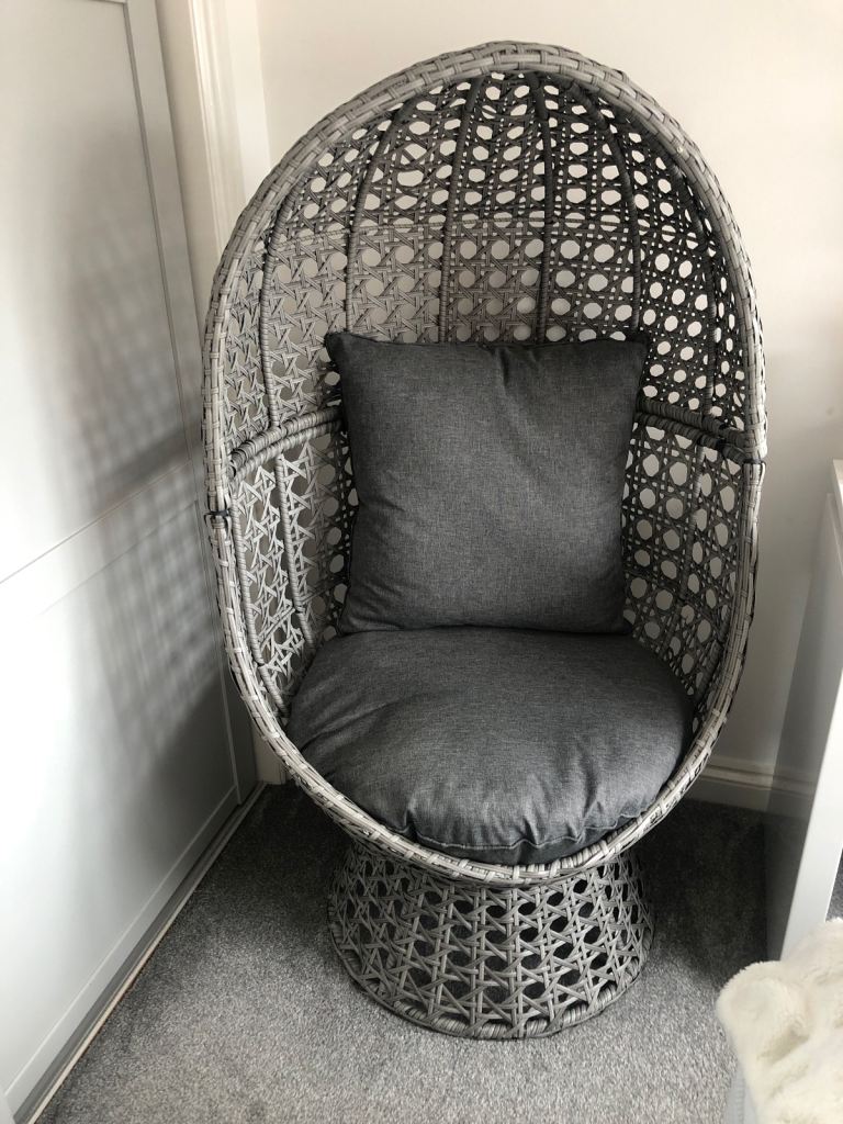 Egg chair 