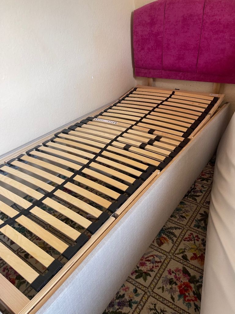 Single Bed Frame with Slatted Base – Good Condition