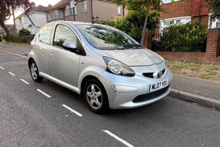 TOYOTA AYGO, 1.0 PETROL, MOT-NOVEMBER 2026, £20 TAX PER YEAR, CHEAP TO RUN