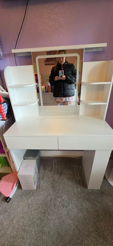 White vanity desk