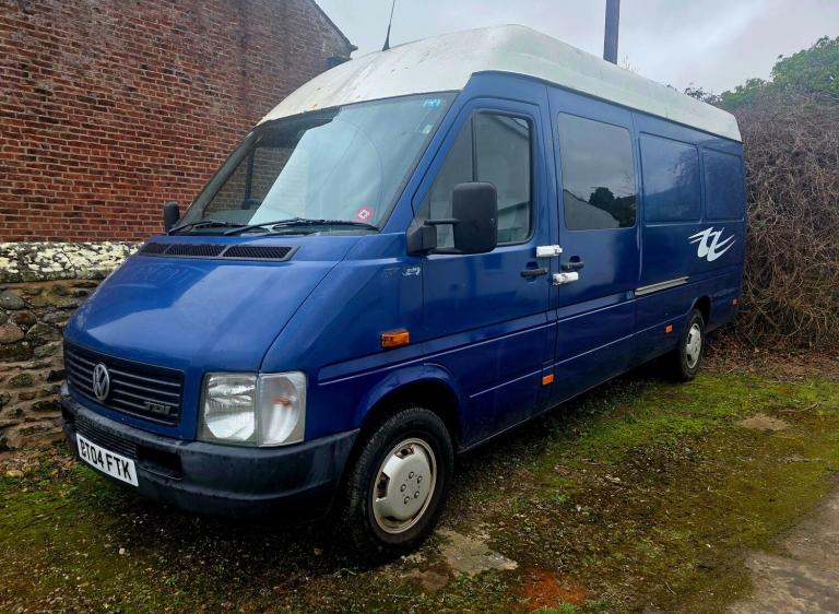 2004 Volkswagen LT High Roof Van 2.5 Turbo [109] High Volume/High Roof Van  Diesel Manual
