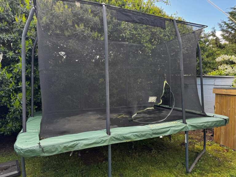 JumpKing 8ft x 12ft Rectangular V2 Trampoline with Integrated Safety Net – Excellent Condition