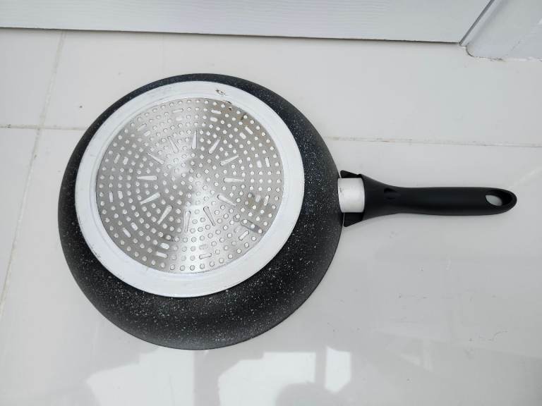 image for 28 cm Aluminium Cooking Pan