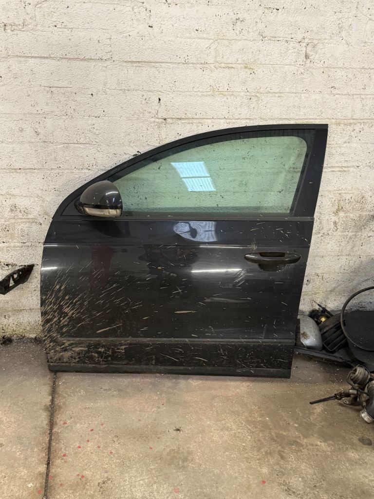 Vw Passat b6 Front Passenger Door Complete 05 - 10 