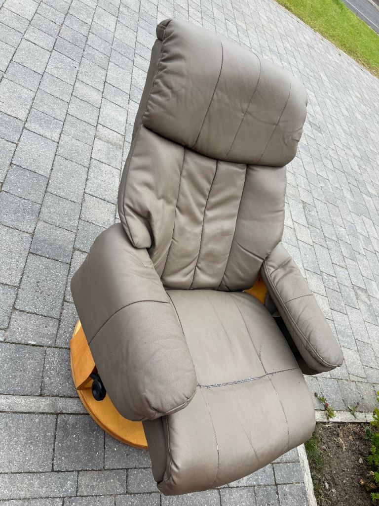  swivel/recline chair & footstool, in Sand leather/natural wood