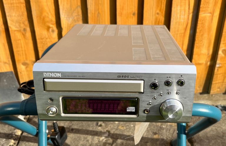 Denon UD-M31 Hi-Fi System + Remote