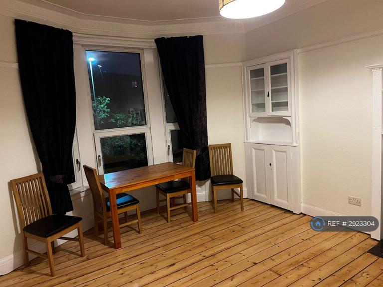 2 bedroom flat in Kilmarnock Road, Glasgow, G43 (2 bed) (#2923304)