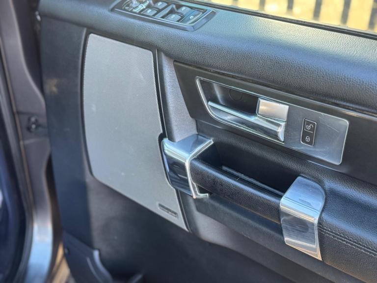 2014 Land Rover Discovery 4 3.0 SD V6 XS Auto 4WD Euro 5 (s/s) 5dr ESTATE Diesel Automatic