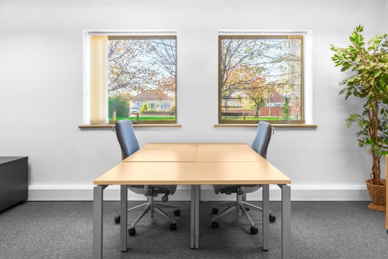 Winchester - SO230LD \ Office Space Available to Rent by the Day