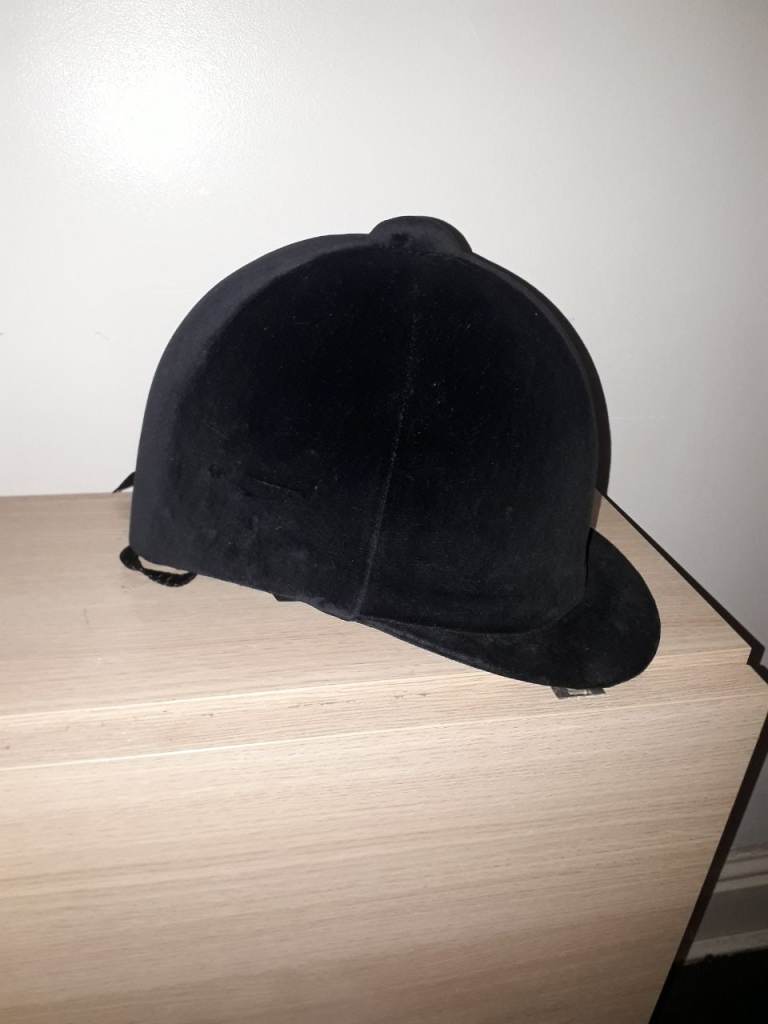 CHAMPION Junior Riding Hat Helmet