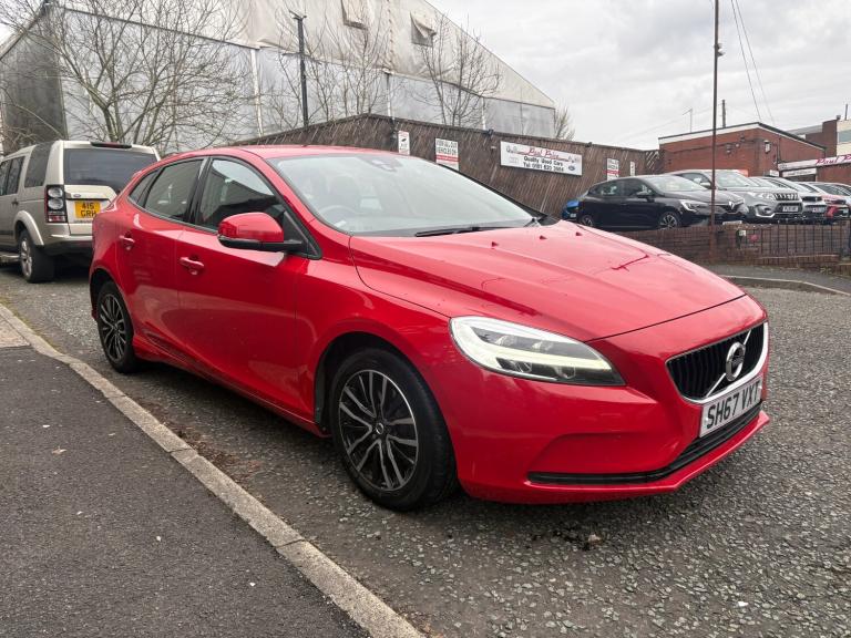 2017 Volvo V40 T2 [122] Momentum 5dr HATCHBACK Petrol Manual