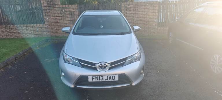Toyota, AURIS, Hatchback, 2013, Semi-Auto, 1598 (cc), 5 doors