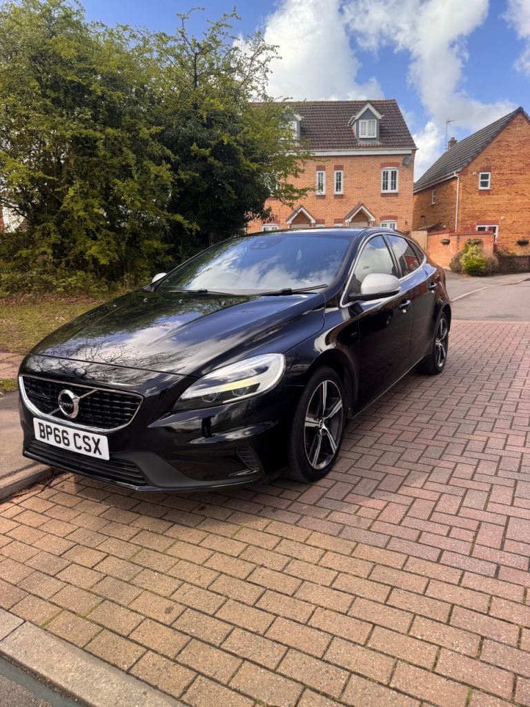 Volvo, V40, Hatchback, 2016, Manual, 1969 (cc), 5 doors