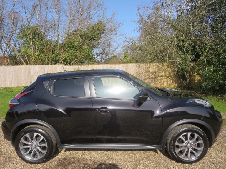 2017 Nissan Juke 1.2 DiG-T Tekna 5dr HATCHBACK PETROL Manual