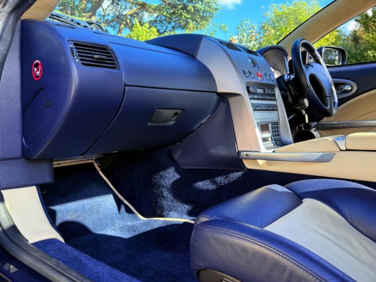 2004 Aston Martin Vanquish 5.9 Coupe 2dr Petrol Manual (396 g/km, 460 bhp) COUPE Petrol Manual