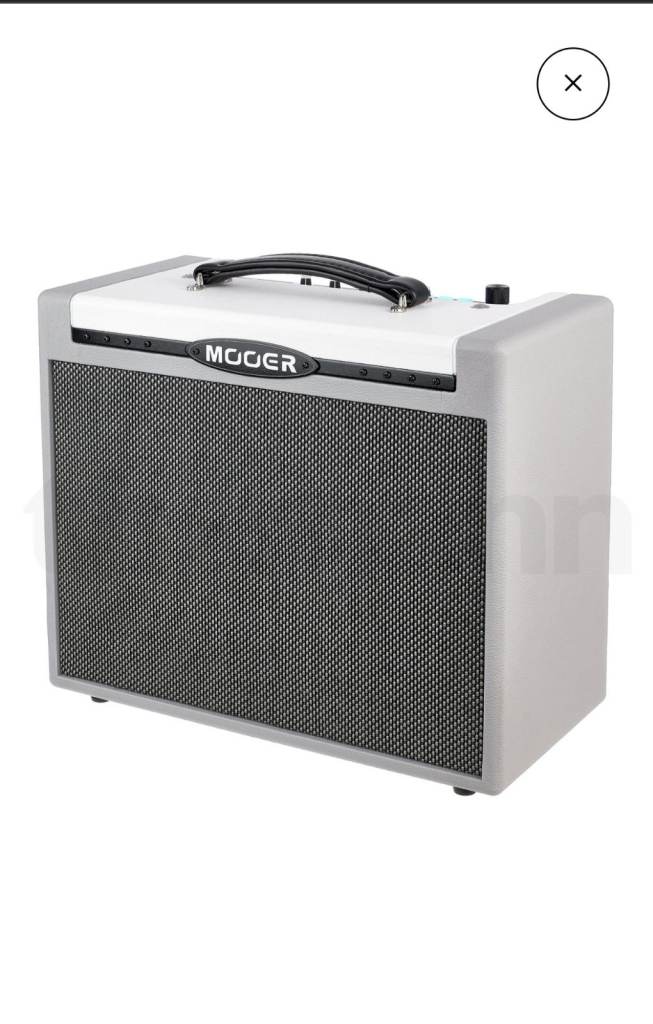 Mooer SD30 Guitar Amplifier - White/Grey, Good Condition