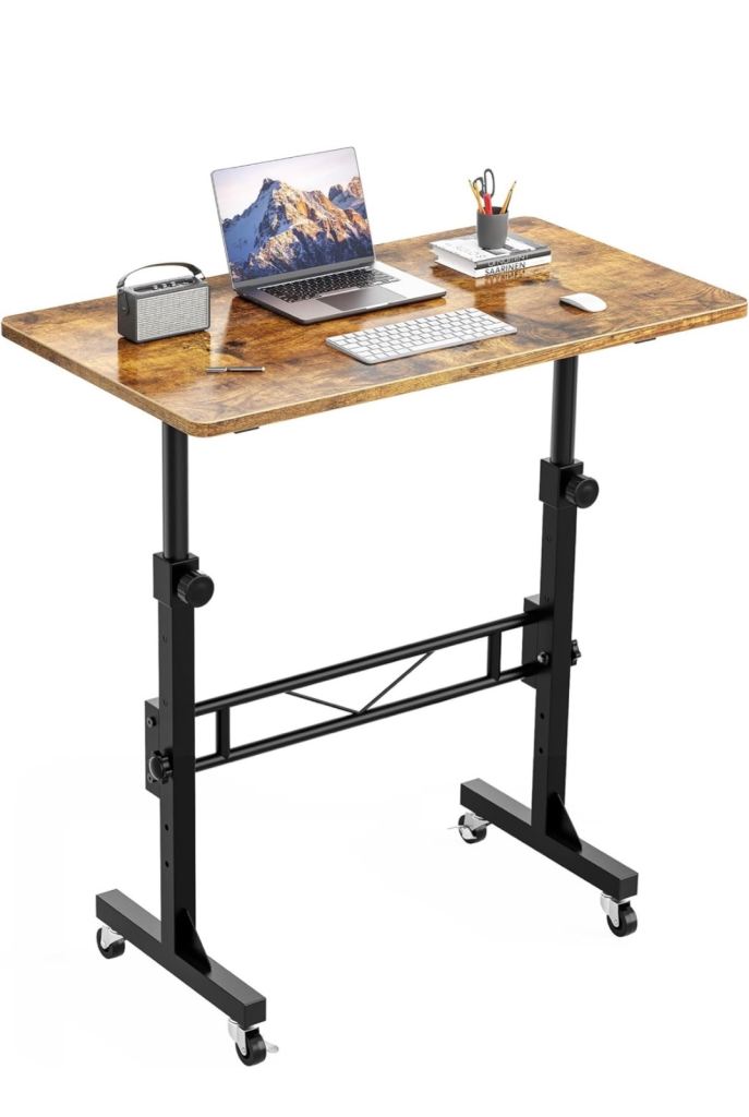 Standing adjustable desk