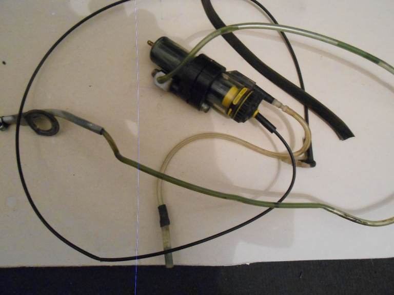 SCOTTOILER. MOTORCYCLE CHAIN LUBE SYSTEM.