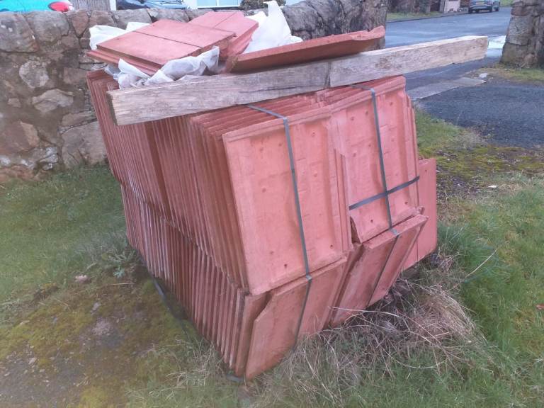 Red Roof Tiles – Good Condition, Plenty Available