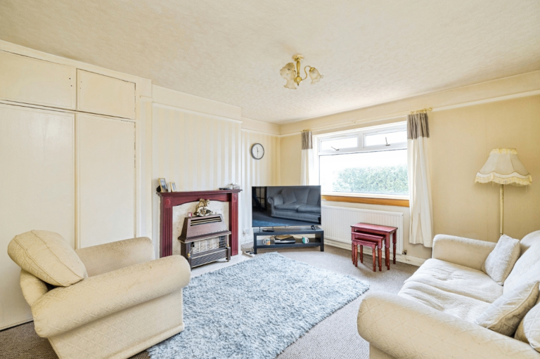 3 Bed Ground Floor Flat