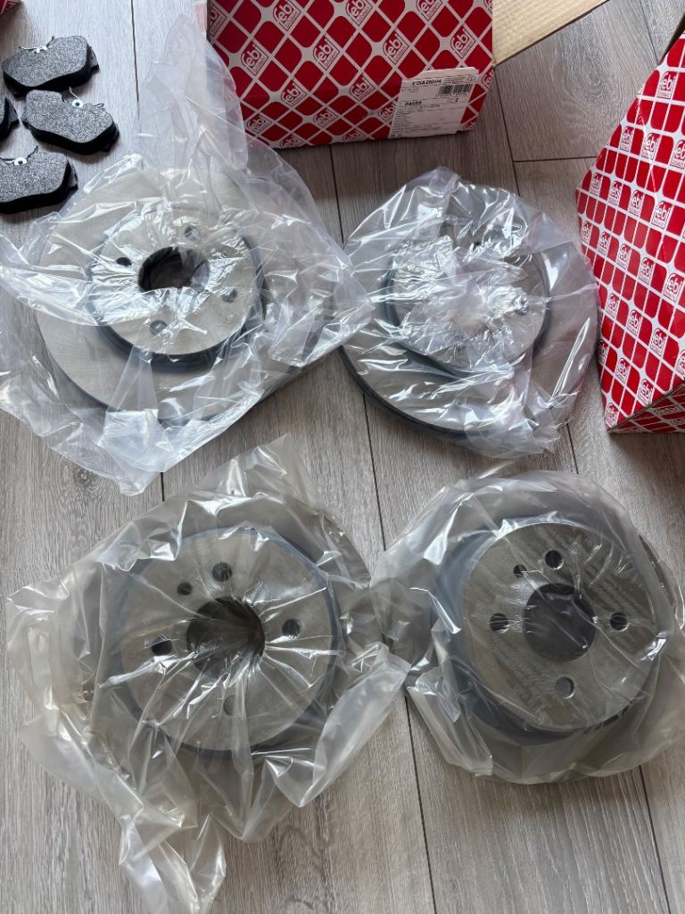 BMW E30 325i Febi Brake Discs Front and Rear