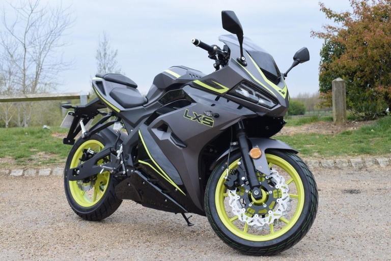 LEXMOTO LXS 125 EURO 5 2025 Petrol Manual in Black