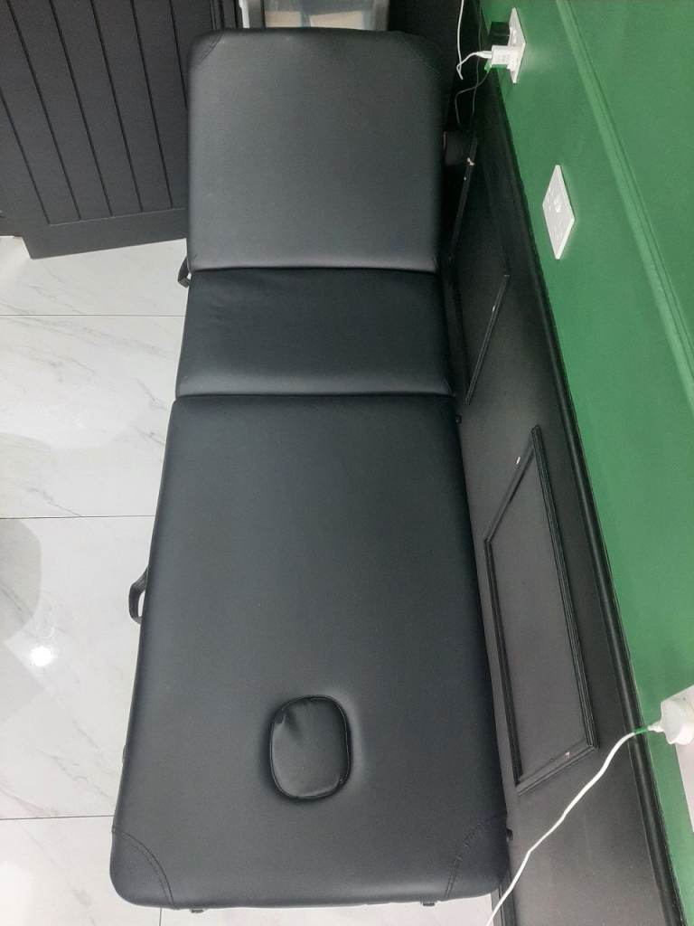 Portable Massage Table - Black, Good Condition