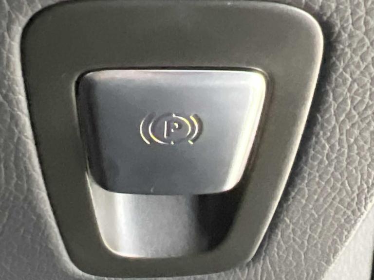 2021 Mercedes-Benz GLC 300de 4Matic AMG Line Premium 5dr 9G-Tronic SUV Plug-In Hy Automatic