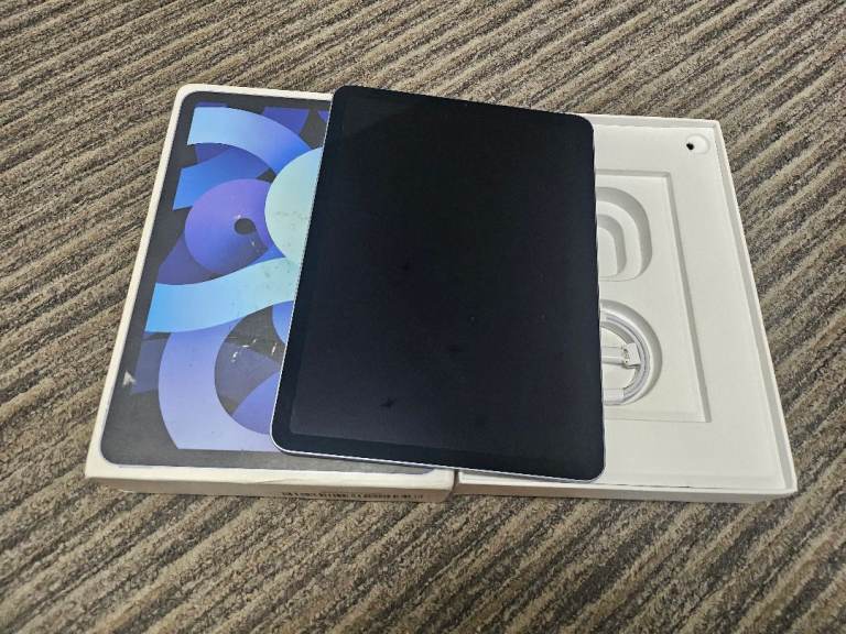 Apple iPad Air 4th Gen 10.9 inch 64GB, Wi-Fi, Blue, no offers