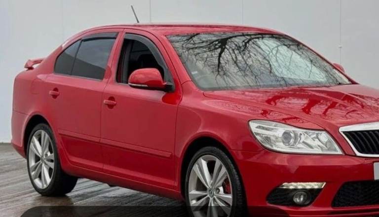 Skoda octavia red doors WANTED