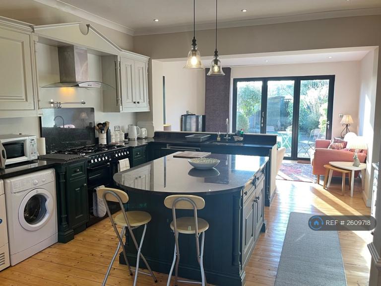 2 bedroom house in Fire Station Square, Salford, M5 (2 bed) (#2609718)