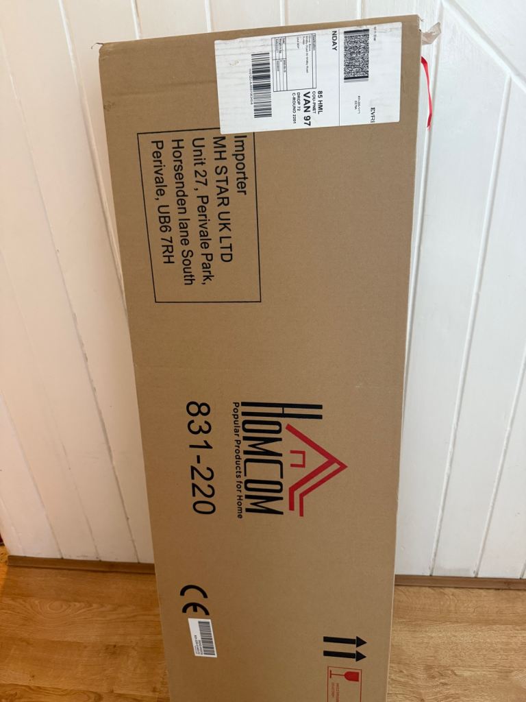 Freestanding Mirror Jewellery Cabinet with LED lights - Brand New 