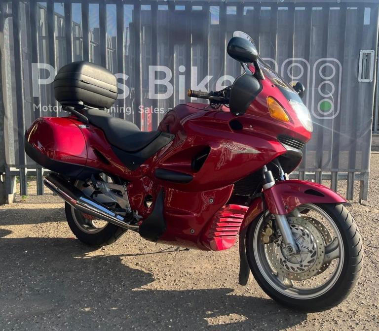 Honda NT650V DEAUVILLE Commuter Tourer 650cc with Larger Luggage & Heated Grips