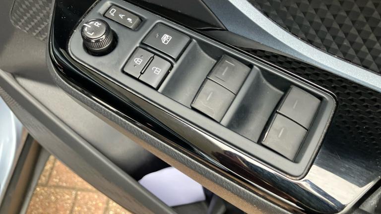 2021 Toyota C-HR 1.8 Hybrid Design 5dr CVT Hybrid Hatchback Hatchback Hybrid Automatic