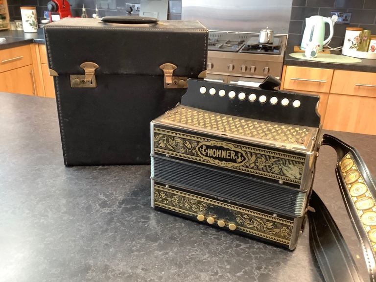 Hohner Accordion with Hard Case – Good Condition