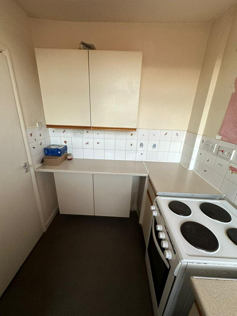 Studio Flat in Leicester LE3 6AT