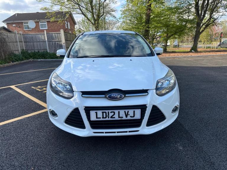  Ford Focus 1.6 Zetec Powershift Euro 5 5dr Petrol Automatic