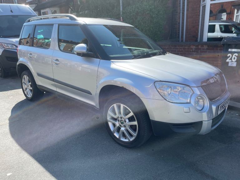 Skoda, YETI, Hatchback, 2009, Manual, 1968 (cc), 5 doors