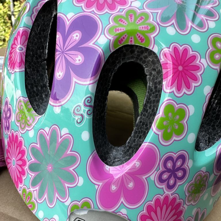 Girls 44-50cm bycicle helmet 