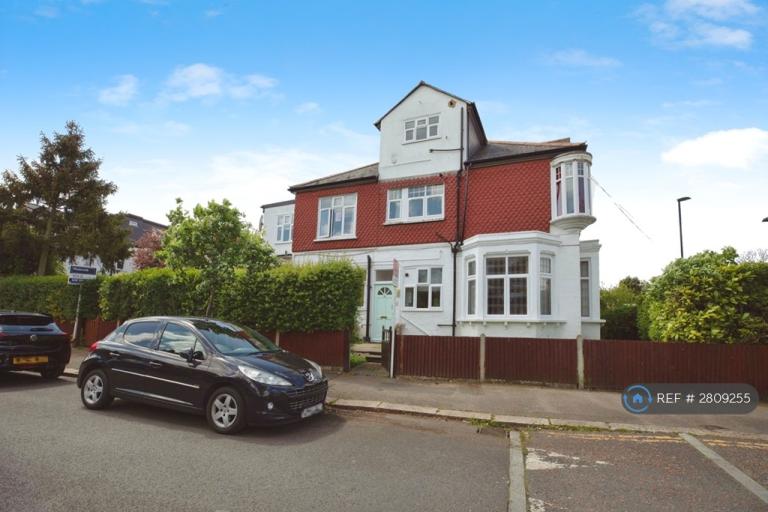 1 bedroom flat in Vancouver Road, London, SE23 (1 bed) (#2809255)