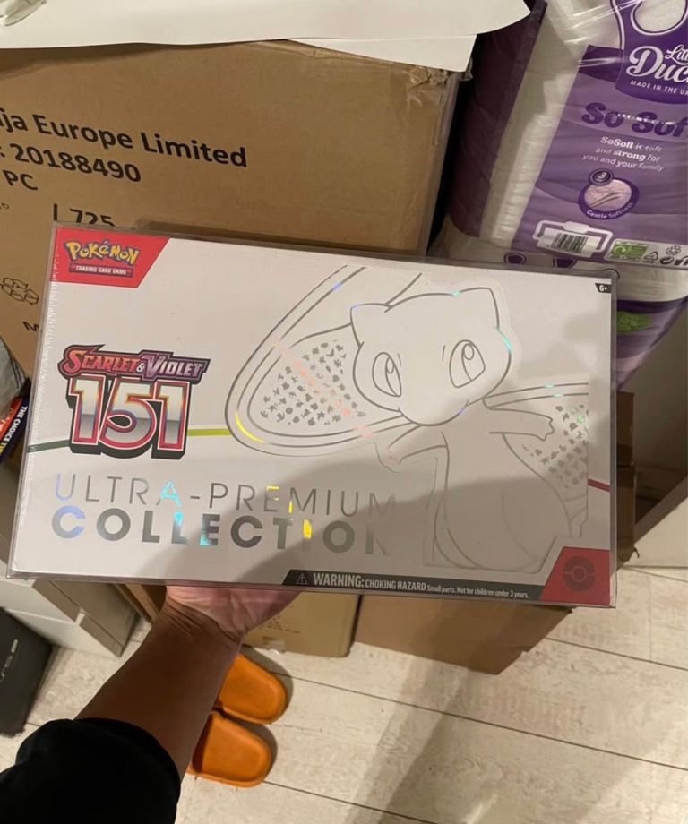 Pokémon TCG SV 151 Ultra Premium Collection Box in Protective Case