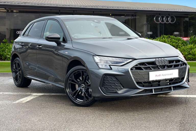 2025 Audi A3 Black Edition 40 TFSI e  204 PS S tronic Hatchback PETROL/ELECTRIC Automatic